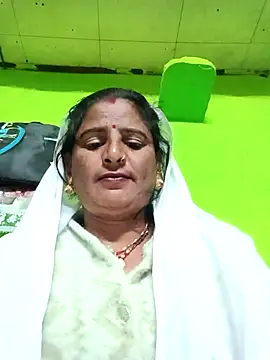 Quin love143 online show from November 18, 2025, 10:45 pm