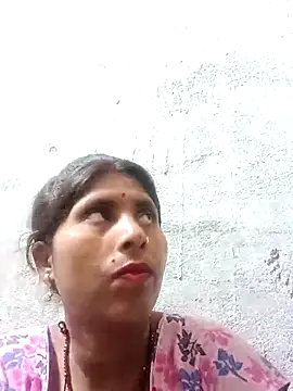 Maya mohni online show from June 12, 2026, 8:01 am