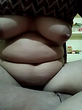 Snapshot of LOVE_FI95 chatting on November 28, 2025, 4:56 am LOVE FI95 online show from November 28, 2025, 4:56 am