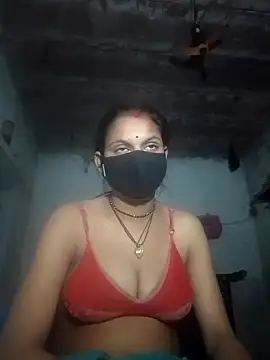 Snapshot of LOVE_FI95 chatting on November 20, 2025, 7:58 pm LOVE FI95 online show from November 20, 2025, 7:58 pm