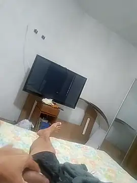 Snapshot of Lupercinio chatting on November 15, 2025, 1:04 pm Lupercinio online show from November 15, 2025, 1:04 pm