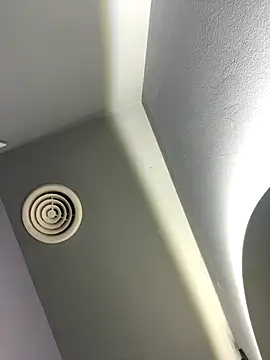 Snapshot of MilaHester chatting on November 19, 2025, 6:35 am MilaHester online show from November 19, 2025, 6:35 am