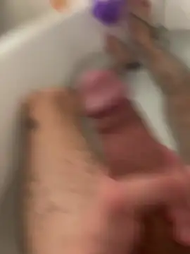 groschibre40100 online show from April 11, 2026, 11:36 am