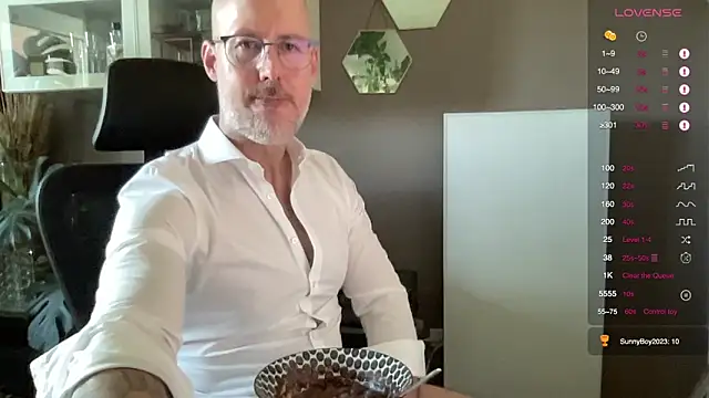 the new fit rubinho online show from April 30, 2026, 7:59 am