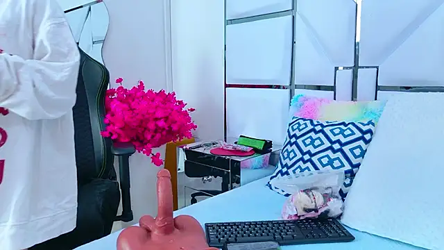 Snapshot of BunnySexyy18 chatting on February 14, 2026, 3:07 am BunnySexyy18 online show from February 14, 2026, 3:07 am