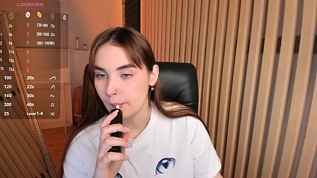 Snapshot of _cutie__angel_ chatting on November 21, 2025, 9:41 am cutie angel online show from November 21, 2025, 9:41 am