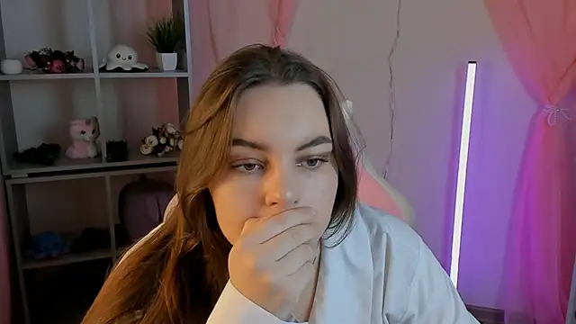 Snapshot of FrancescaCavaliere chatting on November 29, 2025, 9:09 am FrancescaCavaliere online show from November 29, 2025, 9:09 am