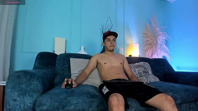 Snapshot of Diego_stone chatting on November 19, 2025, 12:16 pm Diego stone online show from November 19, 2025, 12:16 pm