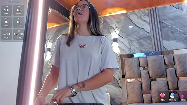 Snapshot of Samy_and_Allison chatting on November 24, 2025, 7:36 pm Samy and Allison online show from November 24, 2025, 7:36 pm