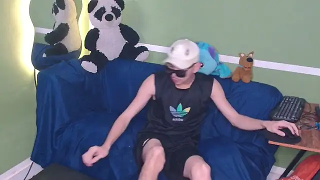 Snapshot of Kurt_williams1 chatting on February 8, 2026, 12:47 pm Kurt williams1 online show from February 8, 2026, 12:47 pm