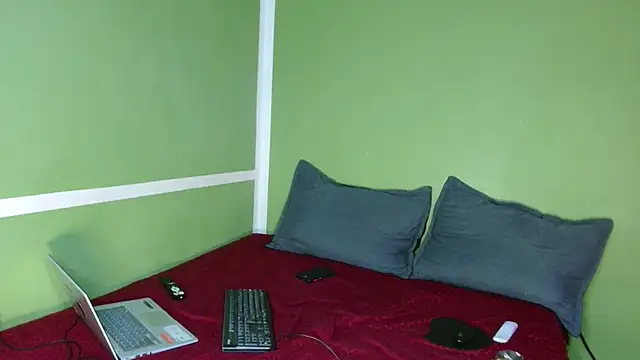 Snapshot of Kurt_williams1 chatting on December 5, 2025, 2:15 pm Kurt williams1 online show from December 5, 2025, 2:15 pm