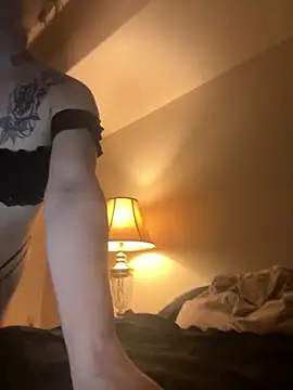 petitegirl467 online show from April 22, 2026, 6:53 am