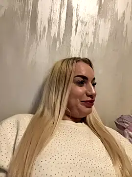 RuxyCatrina online show from November 23, 2025, 7:13 pm