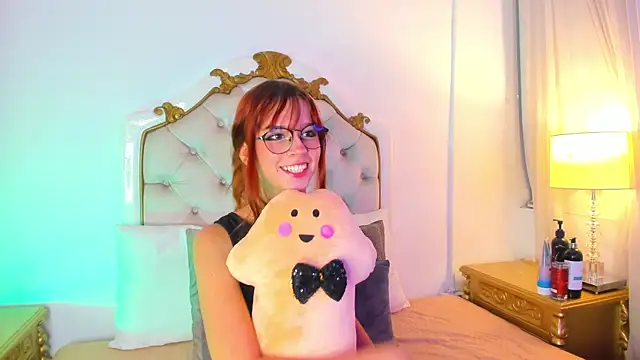 scarlett smith 3 online show from June 6, 2026, 2:06 am