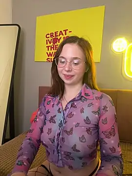 Erica Nelson online show from November 23, 2025, 1:37 am