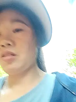 blonde blg online show from November 15, 2025, 1:09 am