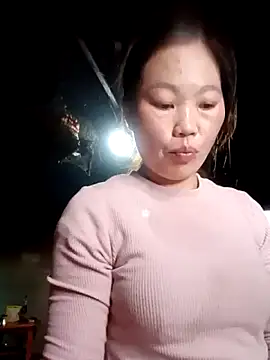 blonde blg online show from November 18, 2025, 4:05 am