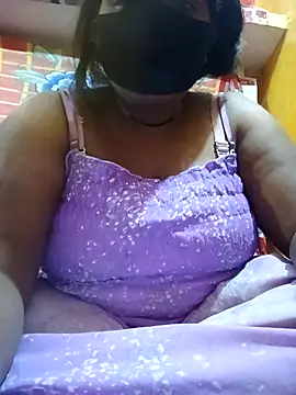 Snapshot of Hot_Bhabhi_02 chatting on November 10, 2025, 4:45 pm Hot Bhabhi 02 online show from November 10, 2025, 4:45 pm