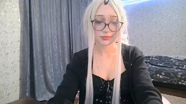 cupcakevice online show from November 28, 2025, 5:13 pm