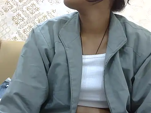 SEXY PRIYA83 online show from February 13, 2026, 10:59 am