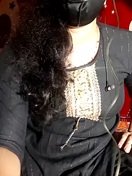 HotGirl23231 online show from July 31, 2026, 6:49 pm
