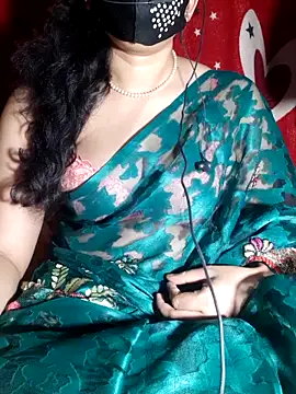 HotGirl23231 online show from June 18, 2026, 7:08 pm