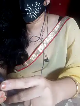 HotGirl23231 online show from June 6, 2026, 6:35 pm