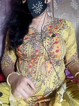 Snapshot of HotGirl23231 chatting on May 30, 2026, 6:24 pm HotGirl23231 online show from May 30, 2026, 6:24 pm