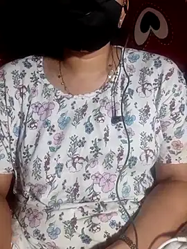 HotGirl23231 online show from July 28, 2026, 7:04 pm