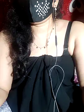 HotGirl23231 online show from June 14, 2026, 6:42 pm