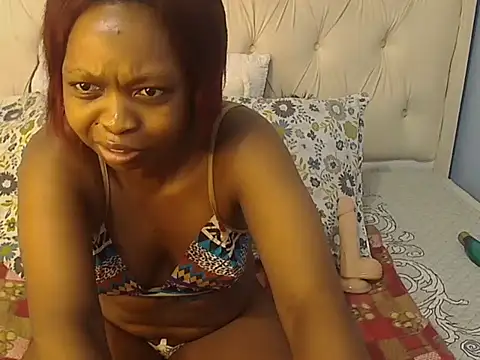 Snapshot of SweetLinaX chatting on November 15, 2025, 4:11 pm SweetLinaX online show from November 15, 2025, 4:11 pm