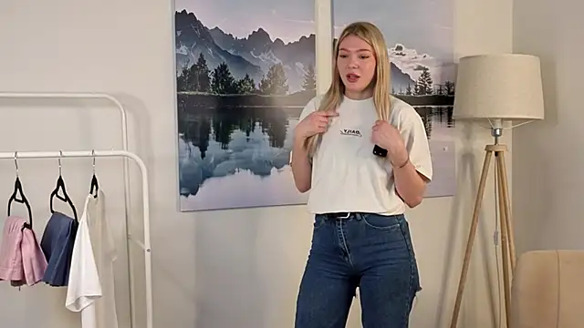 ToyaBosques online show from November 14, 2025, 5:33 am