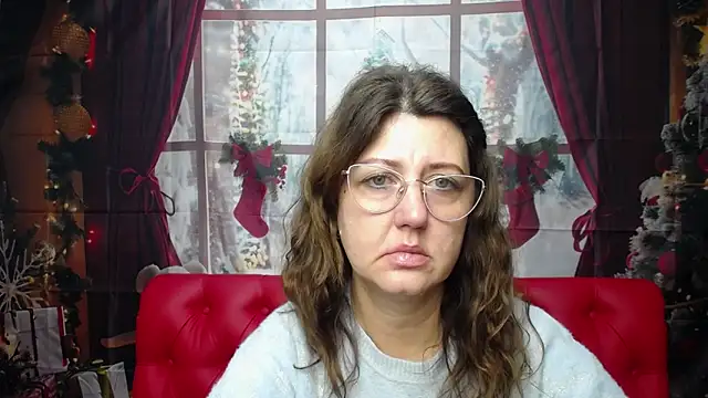 Snapshot of RoseHille chatting on January 6, 2026, 3:27 pm RoseHille online show from January 6, 2026, 3:27 pm