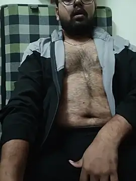 Snapshot of MrToxxic chatting on November 22, 2025, 5:45 pm MrToxxic online show from November 22, 2025, 5:45 pm