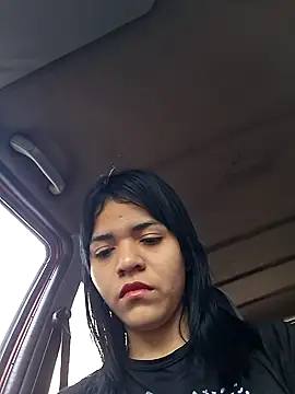 Snapshot of Skinny_Wet chatting on November 29, 2025, 11:43 am Skinny Wet online show from November 29, 2025, 11:43 am