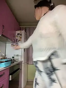 Dona Mafia online show from December 17, 2025, 10:20 am