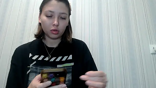 Snapshot of your__gena chatting on November 26, 2025, 4:51 pm your gena online show from November 26, 2025, 4:51 pm