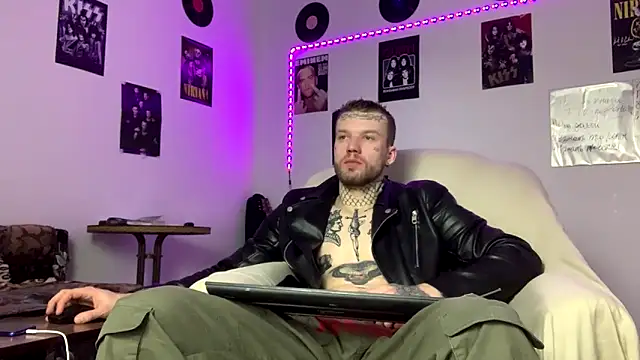 Huntall77 online show from February 25, 2026, 6:19 pm