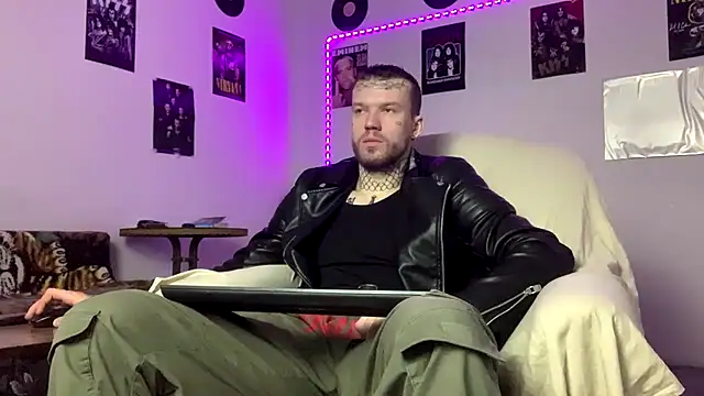 Huntall77 online show from February 28, 2026, 5:01 pm