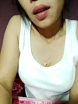 Cloud-wh online show from November 18, 2025, 5:33 am