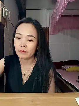 Feeling-hot online show from February 4, 2026, 2:56 pm