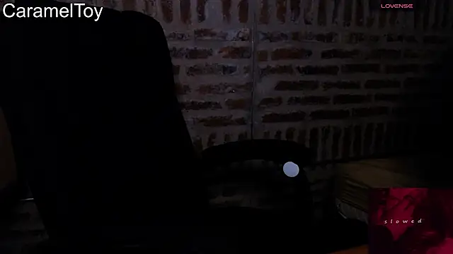 CaramelToy online show from February 4, 2026, 9:54 pm