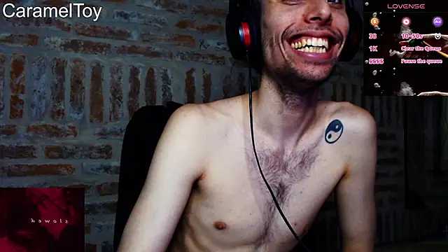 CaramelToy online show from February 9, 2026, 9:35 pm