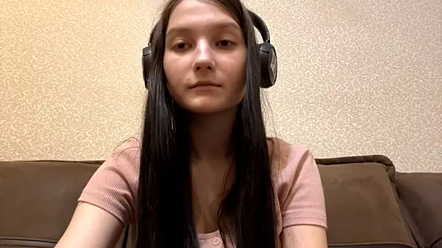 AurorAurora online show from December 2, 2025, 9:11 am