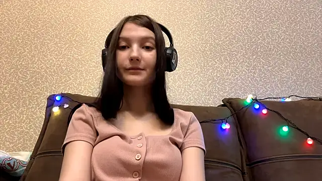 AurorAurora online show from December 18, 2025, 8:30 am