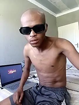 Snapshot of Ldik chatting on November 19, 2025, 6:24 am Ldik online show from November 19, 2025, 6:24 am