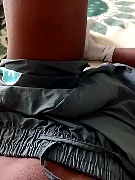 Snapshot of Ldik chatting on December 17, 2025, 7:24 am Ldik online show from December 17, 2025, 7:24 am