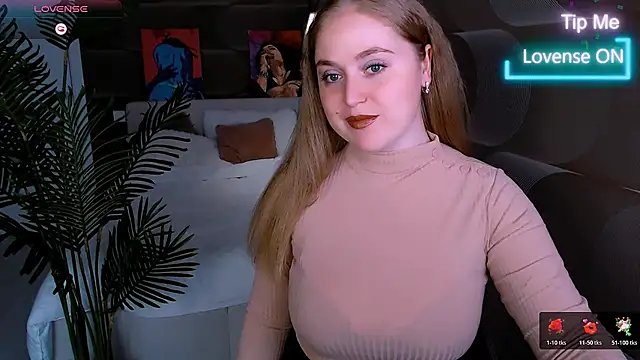 Kate Moan online show from November 26, 2025, 7:41 am