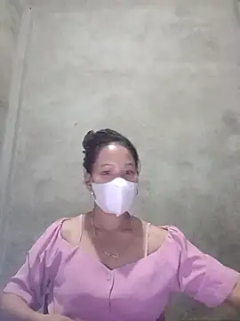 Snapshot of -Huong-99 chatting on November 10, 2025, 12:54 pm -Huong-99 online show from November 10, 2025, 12:54 pm