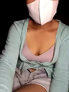 Snapshot of -Huong-99 chatting on November 14, 2025, 7:17 pm -Huong-99 online show from November 14, 2025, 7:17 pm